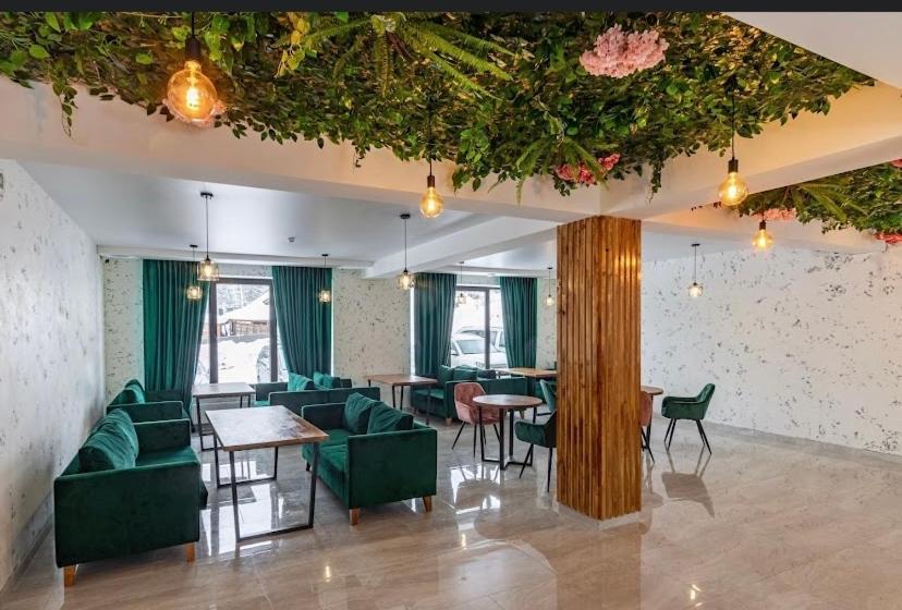 Imperial Hotel バコヴェル エクステリア 写真
